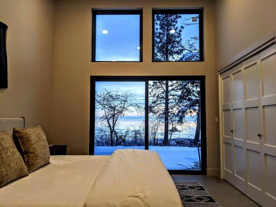 Skipping Stone Lake House House in Woods Bay