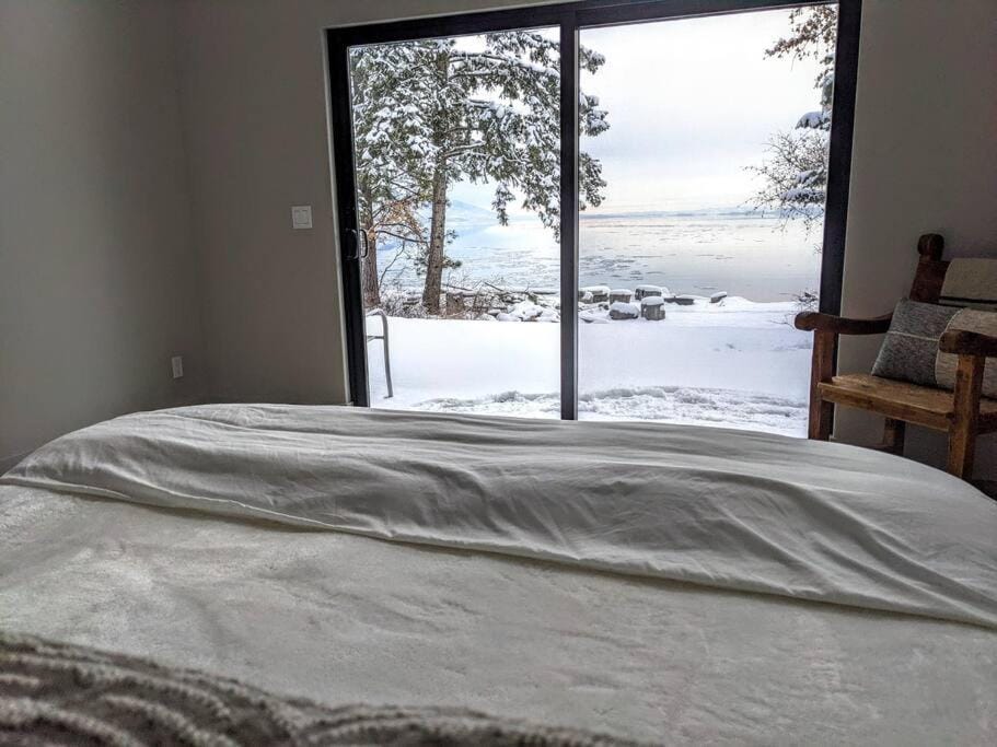 Skipping Stone Lake House House in Woods Bay