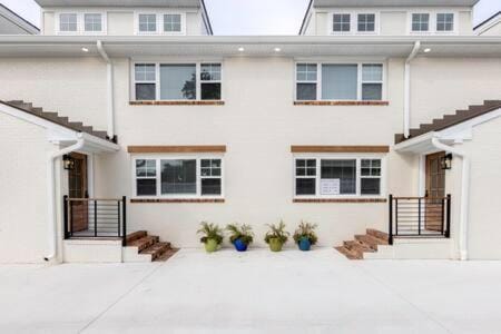 Ocean Lofts in the Vibe #8 - 5 min walk to beach Apartment in Virginia Beach