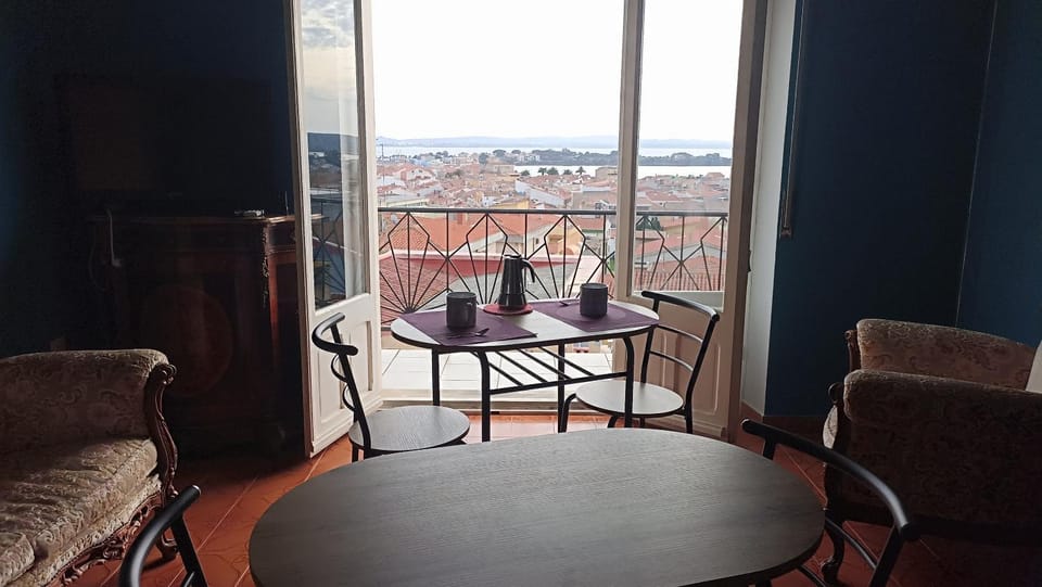 View (from property/room), Balcony/Terrace, Seating area, Dining area