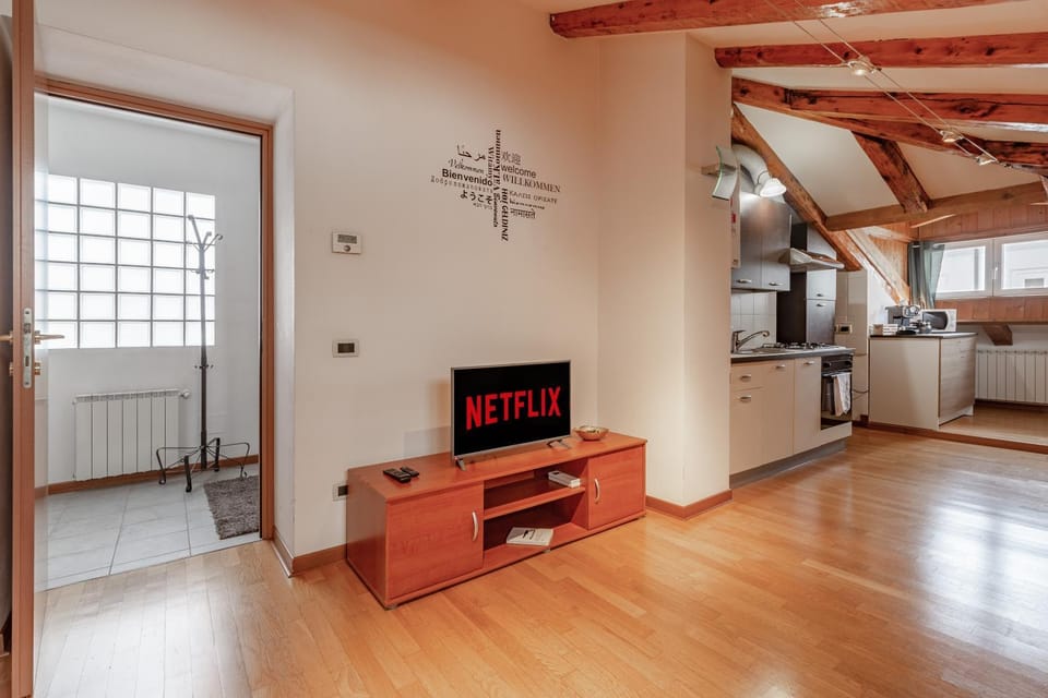 Communal lounge/ TV room, TV and multimedia, Kitchen or kitchenette, Dining area, Evening entertainment, Evening entertainment, dishwasher, minibar, oven, pet friendly, stove