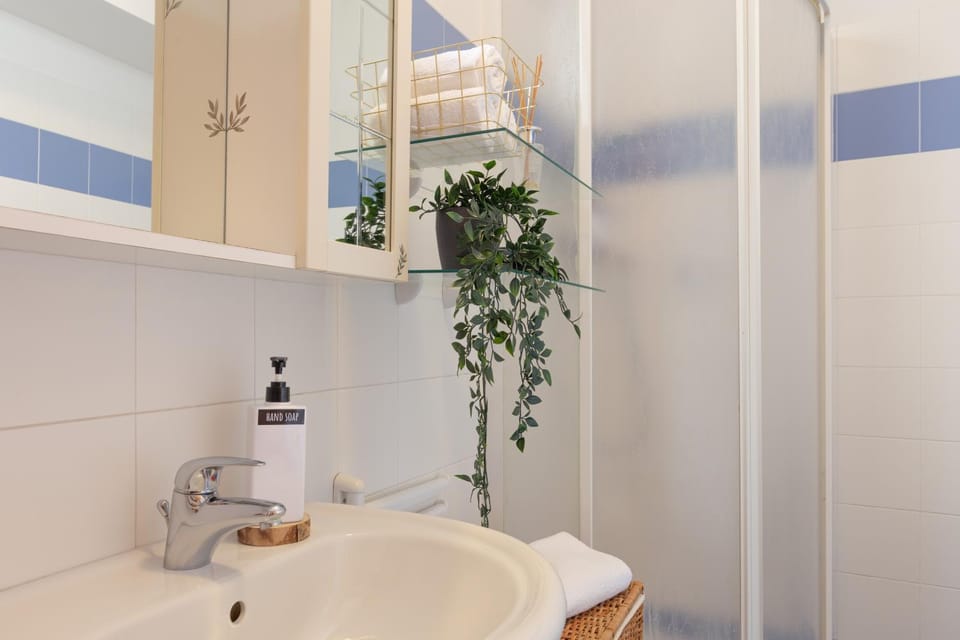 Bathroom, towels, towels