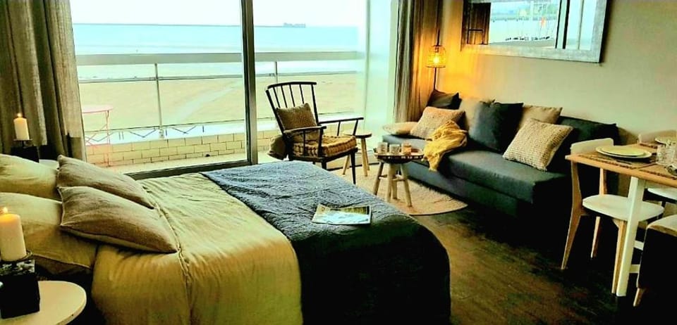 Living room, Photo of the whole room, Sea view