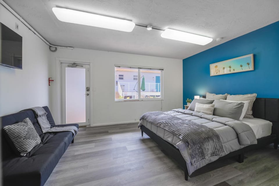 The mariner Suites #22 - Beachfront Studio Apartment in Hollywood Beach