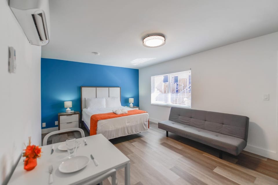 Hollywood Beach Retreat Studio - M23 Apartment in Hollywood Beach