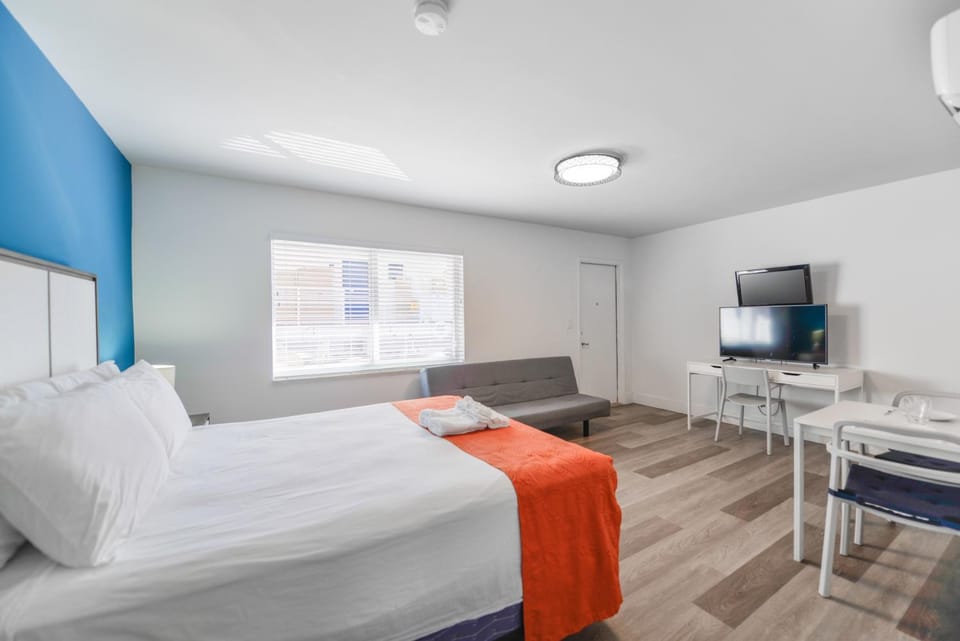 Hollywood Beach Retreat Studio - M23 Apartment in Hollywood Beach