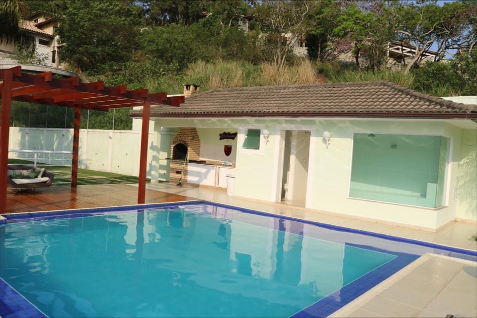 Casa Maravilhosa na Ferradura House in Armacao dos Buzios