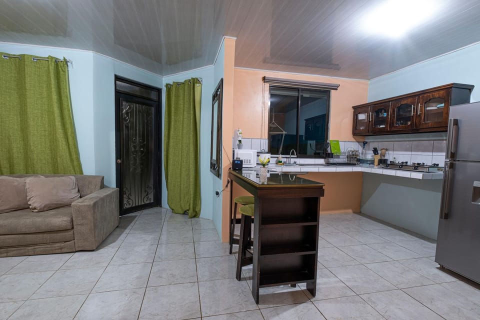 Kitchen or kitchenette, dishwasher