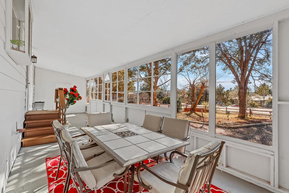 Day, View (from property/room), Balcony/Terrace, Seating area, Dining area