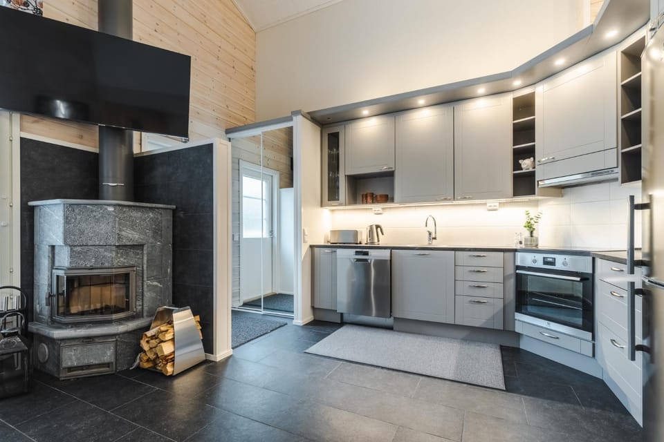 Kitchen or kitchenette