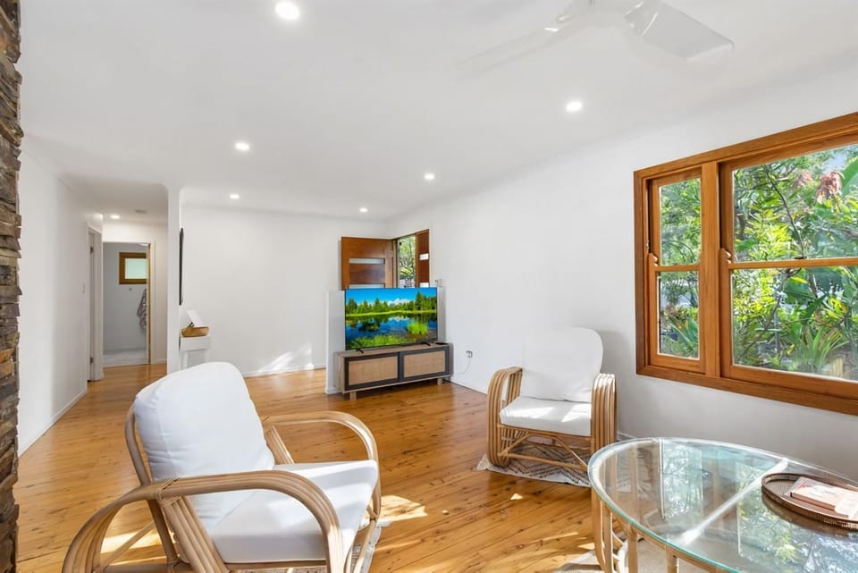 Cottage on Lorien House in Coolum Beach