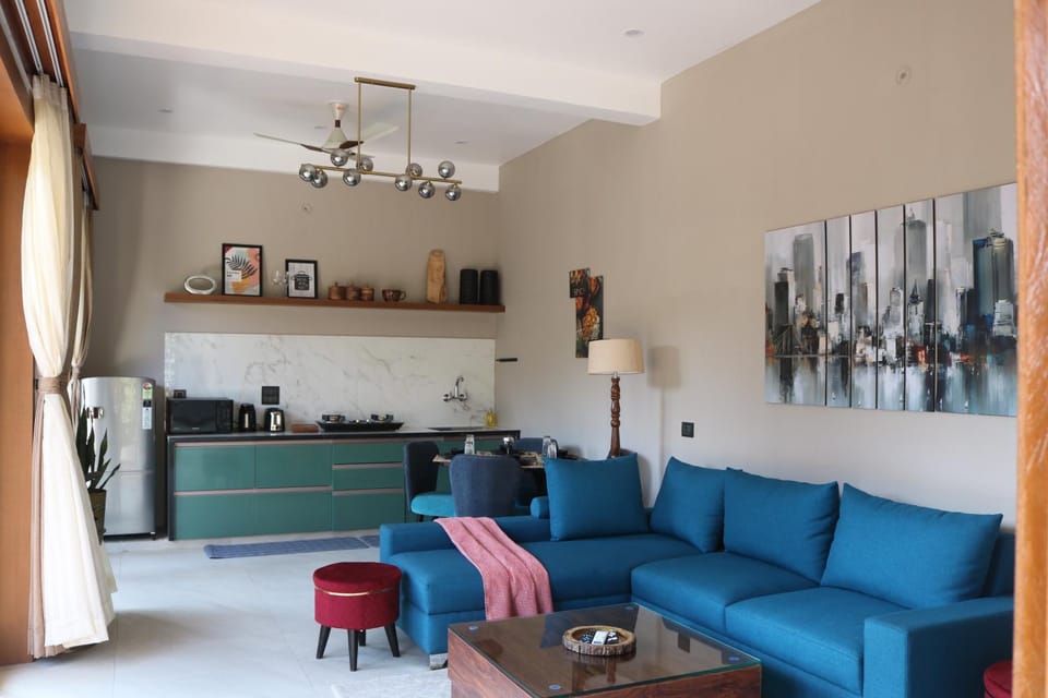 Kitchen or kitchenette, Living room