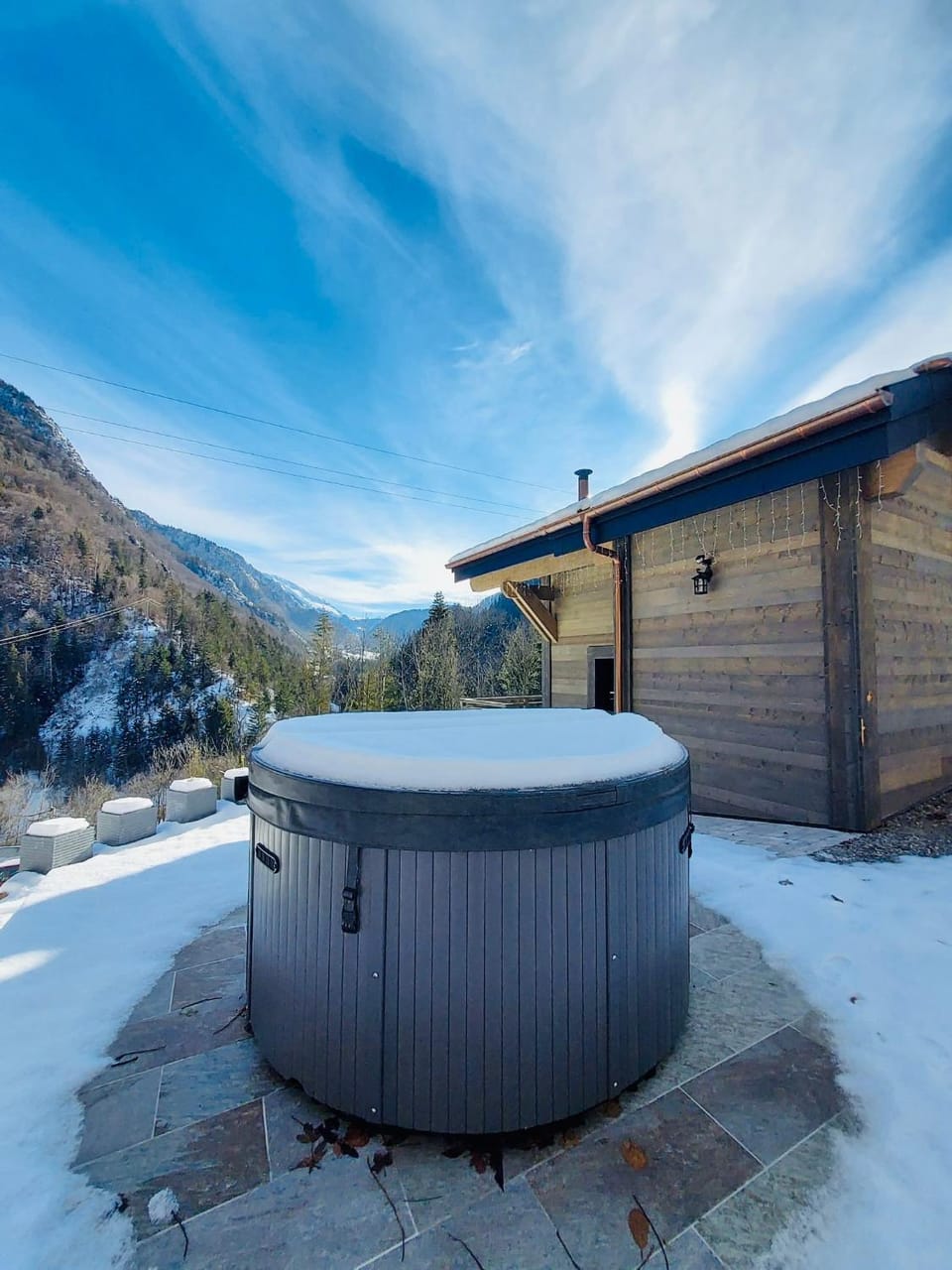 Natural landscape, Winter, Hot Tub, Mountain view