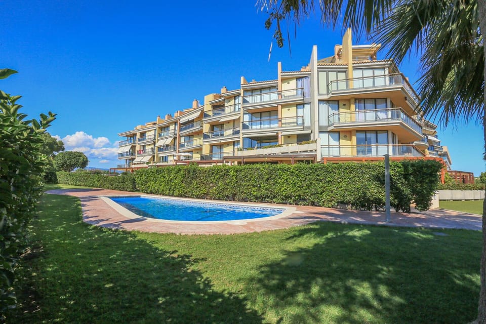 LITORAL COSTA DORADA - CIUTADELLA E Only families Apartment in Cambrils
