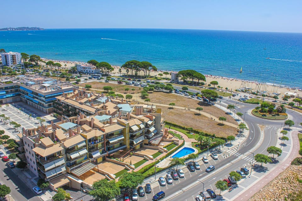 LITORAL COSTA DORADA - CIUTADELLA E Only families Apartment in Cambrils