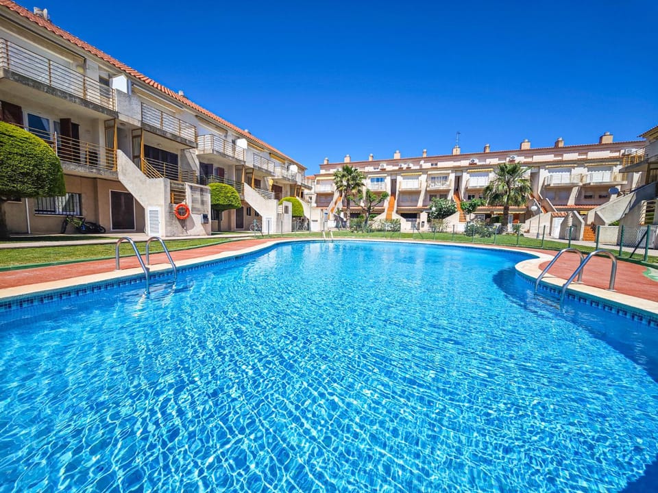 LITORAL COSTA DORADA - TRES CARABELAS Only families Apartment in Cambrils