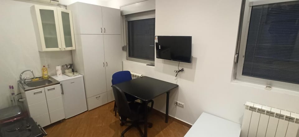 TV and multimedia, Kitchen or kitchenette, Dining area, hair dresser, pet friendly, stove