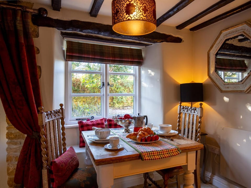 Dining area, Garden view