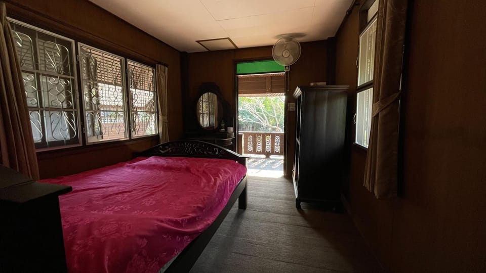 ปาริฉัตร โฮมสเตย์ parichat homestay Vacation rental in Thailand