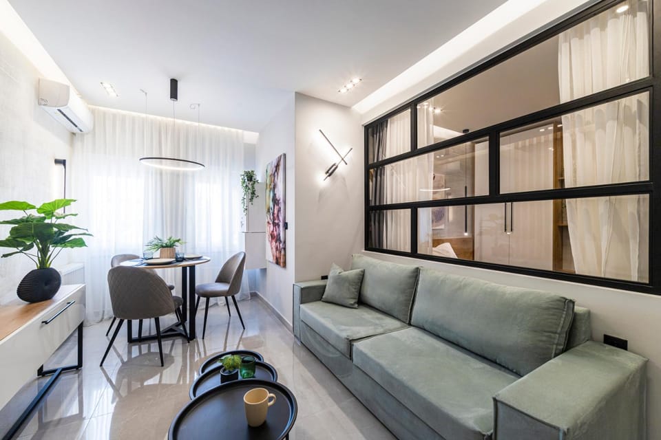 Living room, Seating area, Dining area