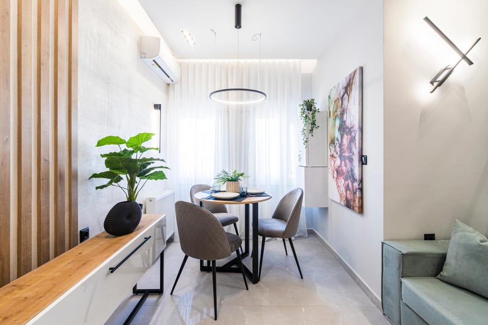 Living room, Dining area, air conditioner