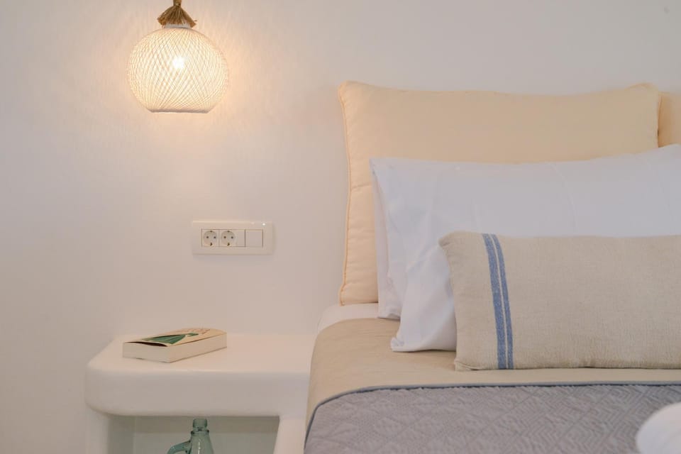 Orion Milos Apartment in Milos