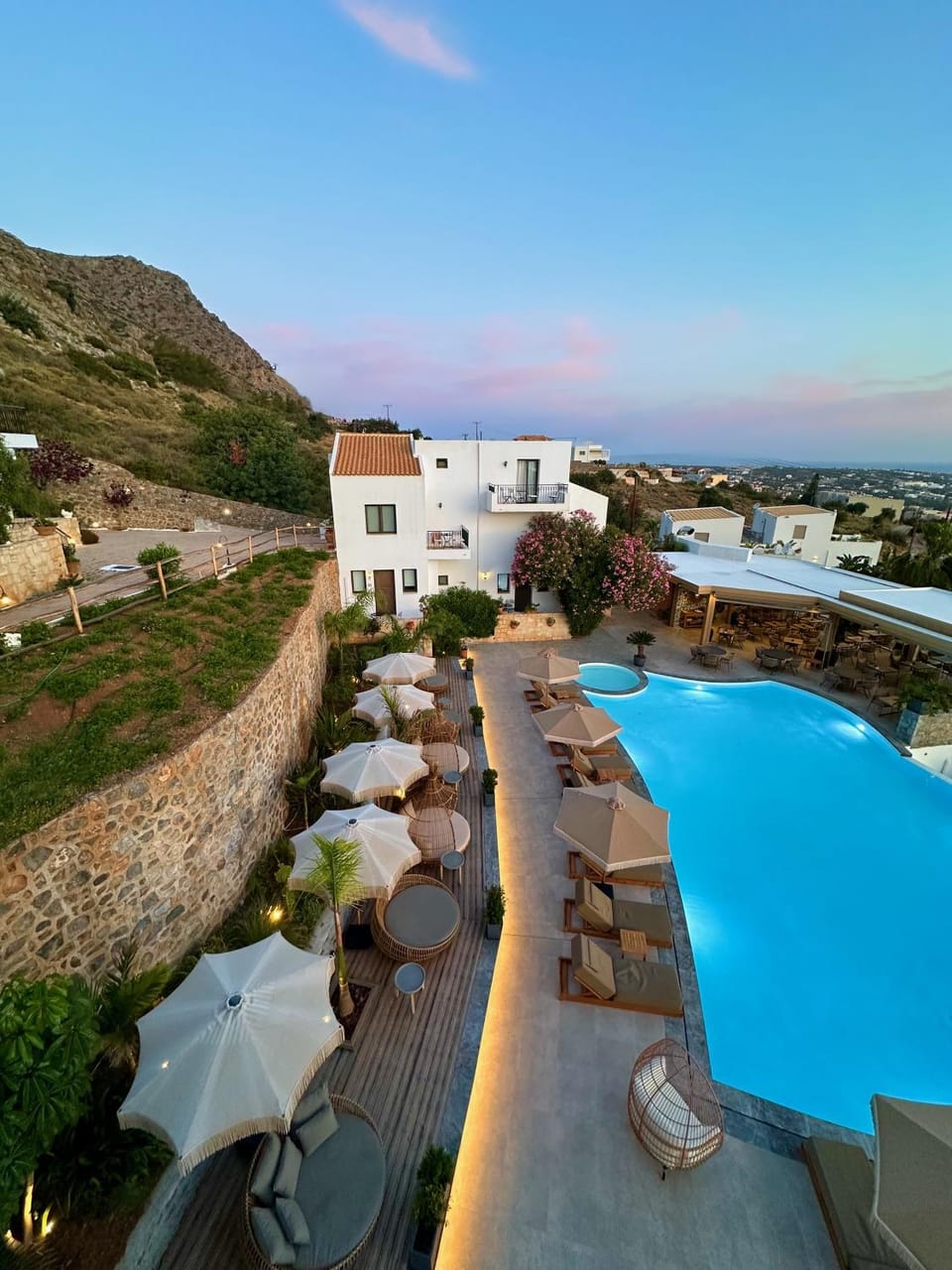 Property building, Pool view, Pool view, Swimming pool, Swimming pool