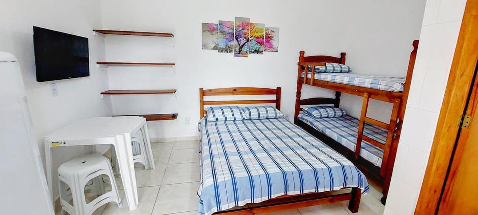 Bed, Kitchen or kitchenette, Photo of the whole room, Bedroom, bunk bed