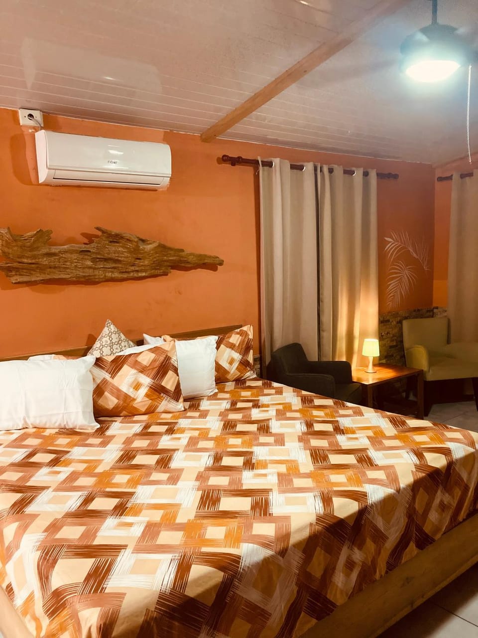 Bed, Bedroom, air conditioner
