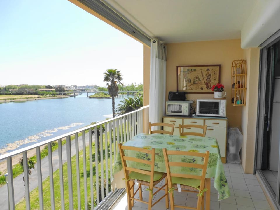 Balcony/Terrace, Lake view