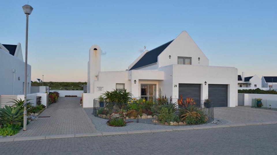 Property building, Street view