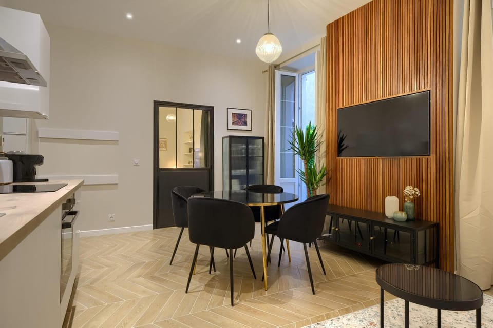 CASA ALMA. Hyper Centre. Luxe. Apartment in Nice