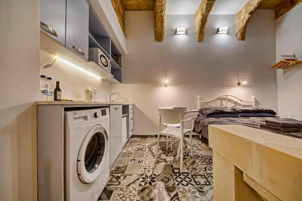 33 Sally Port Apartment in Valletta