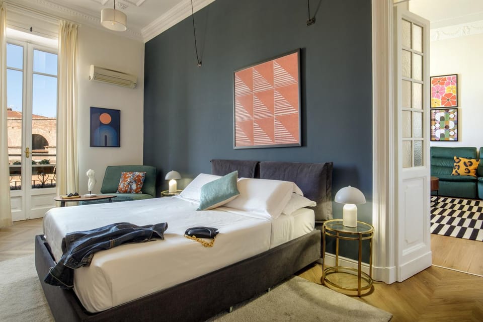 Bed, Photo of the whole room, Bedroom