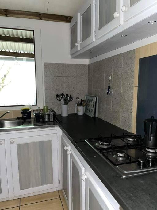 pet friendly, stove