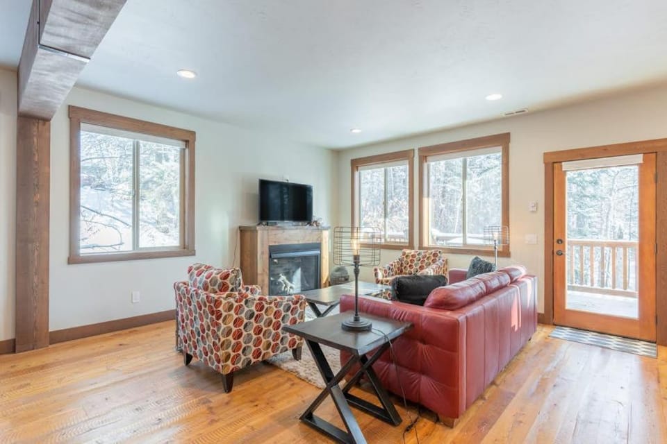 Fox Trail House in Columbia Falls