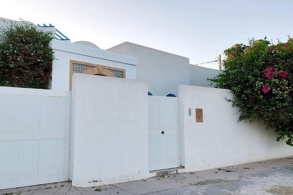 Magnifique villa en Centre Ville avec wifi Villa in Tunisia