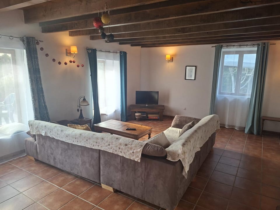 Domaine Hourcabis - 2 gîtes 4 et 6 personnes House in French Basque Country