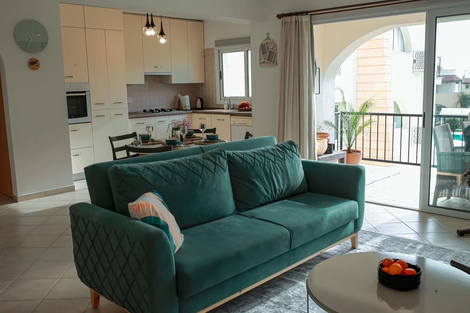 Balcony/Terrace, Kitchen or kitchenette, Living room, Seating area, Dining area, pet friendly, stove