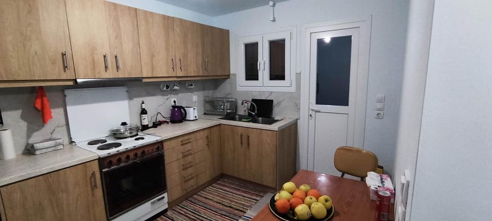 Coffee/tea facilities, Kitchen or kitchenette, Dining area, pet friendly, stove, toaster