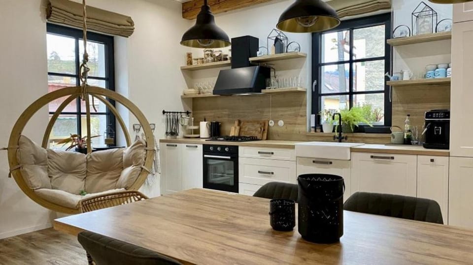 Coffee/tea facilities, Kitchen or kitchenette, Dining area, dishwasher, pet friendly, stove