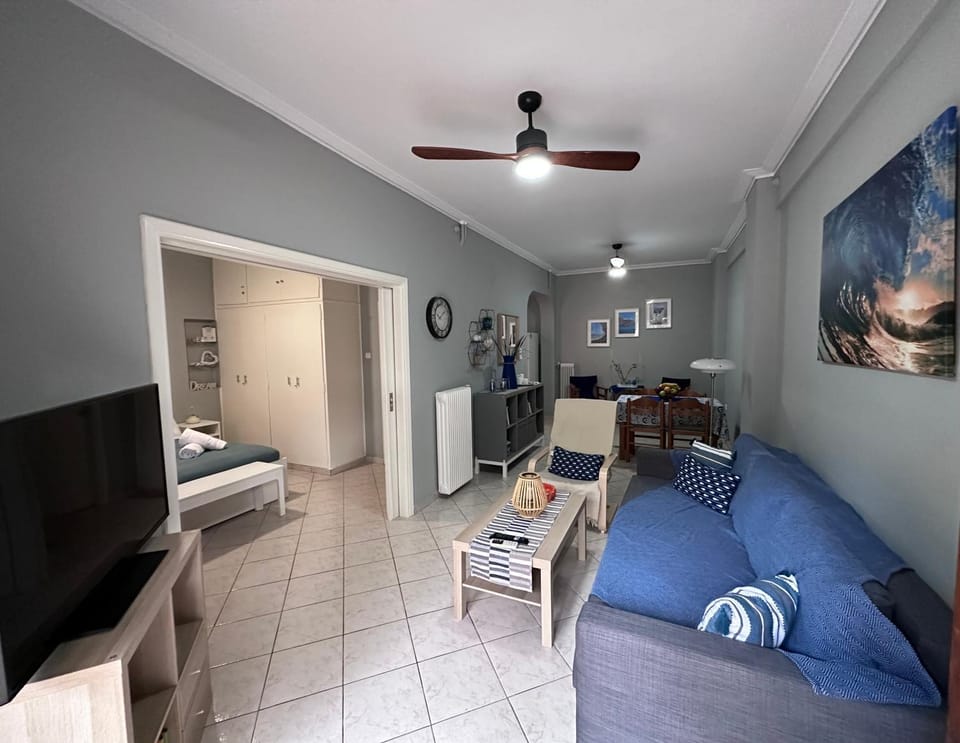 TV and multimedia, Living room, Photo of the whole room, Seating area