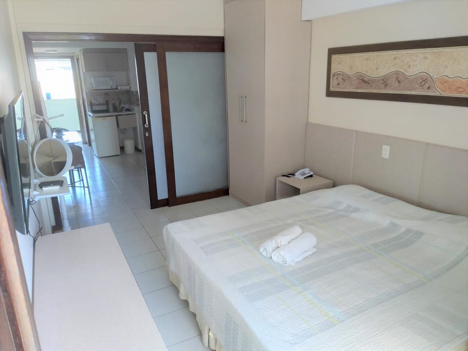 Bed, Kitchen or kitchenette, Photo of the whole room, Bedroom, towels
