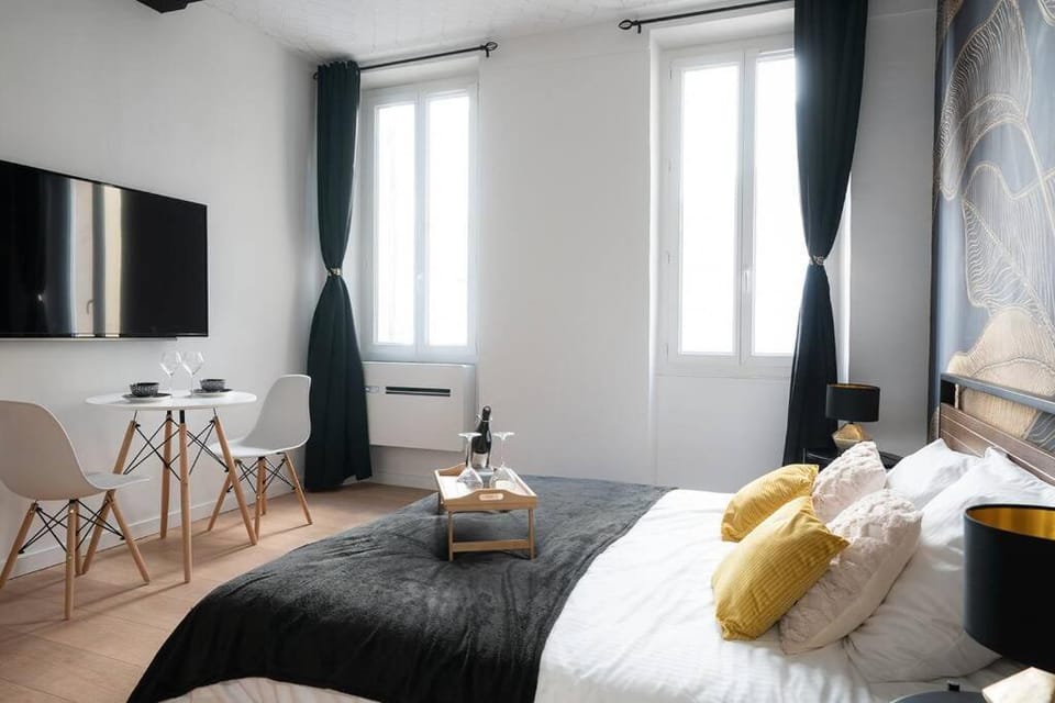 Ode au désir : studio intimiste Apartment in Toulon