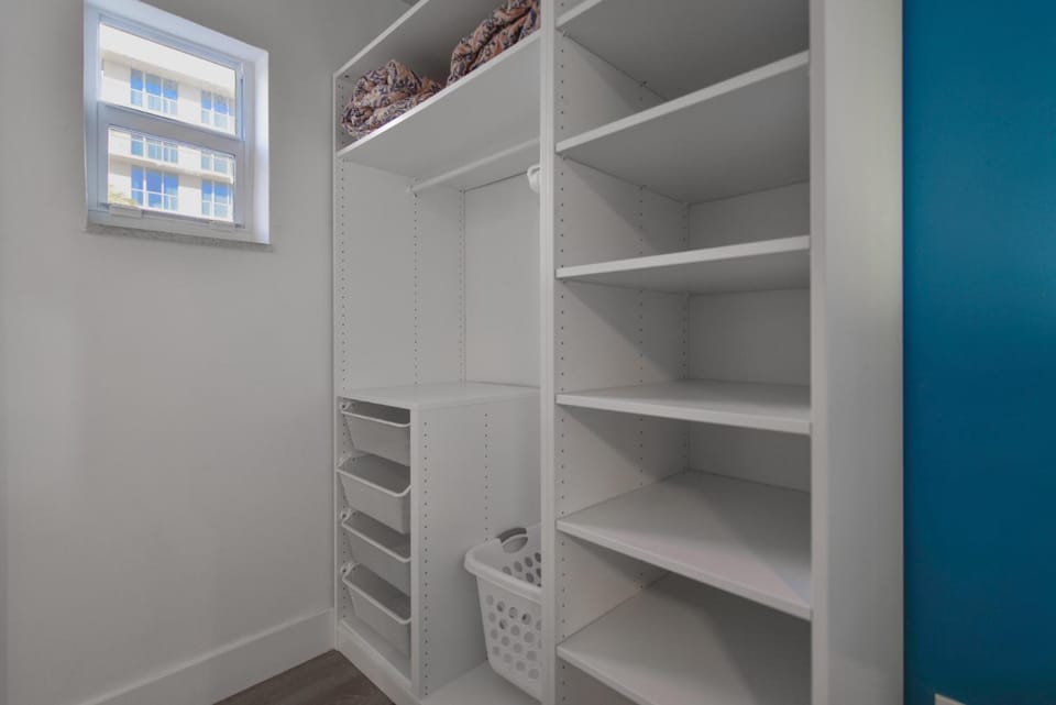 Serene Studio by the Beach with pool - M34 Apartment in Hollywood Beach