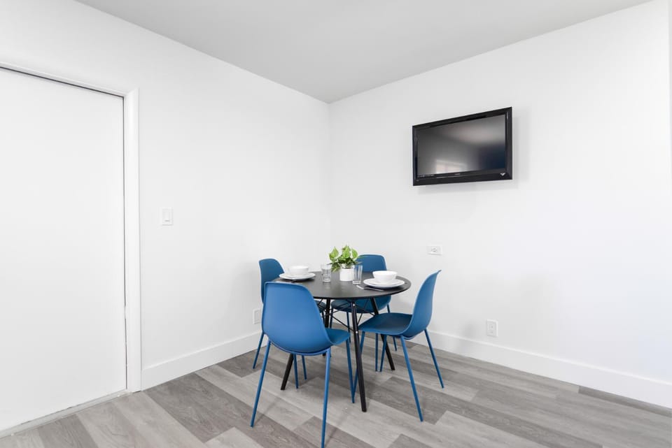 Amazing unit with pool & parking at the beach - M35 Apartment in Hollywood Beach