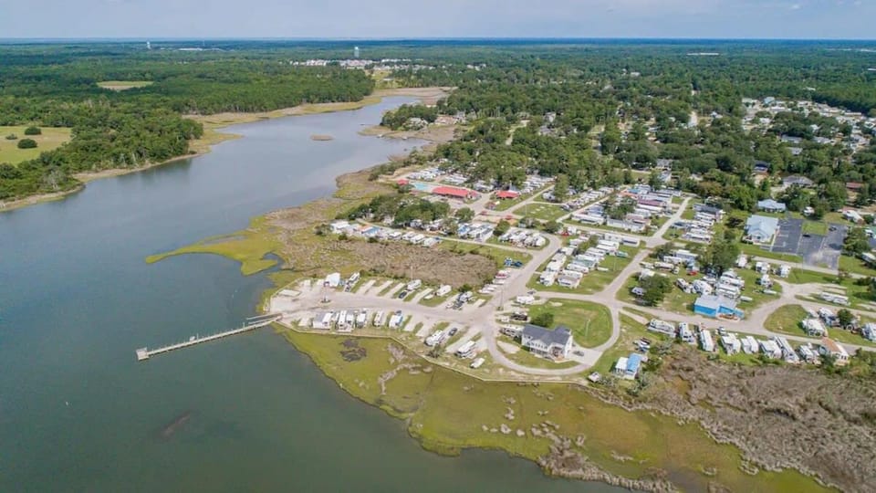 Surf City 2BR Model Home with Pool and Boat Ramp Access House in Surf City