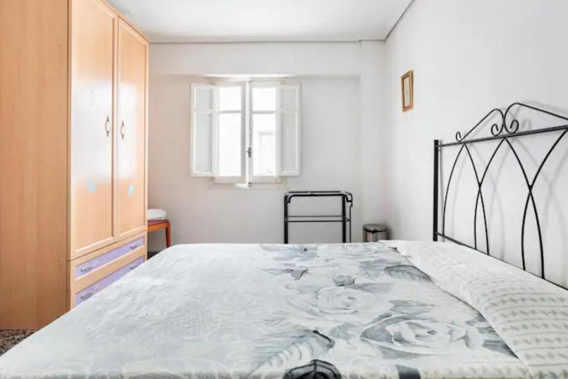 private room in shared apartment Valencia WorkStay Vacation rental in Valencia