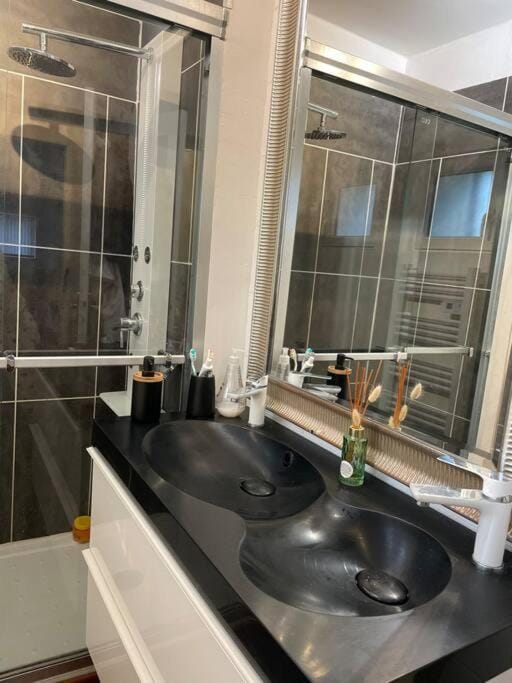 Villa La Madeleine-de-Nonancourt House in Normandy