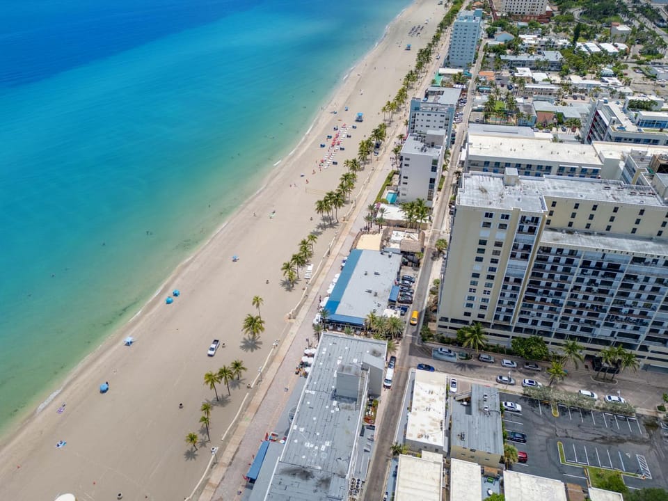 Fantastic Studio at the Beach with Parking&Pool - M43 Apartment in Hollywood Beach
